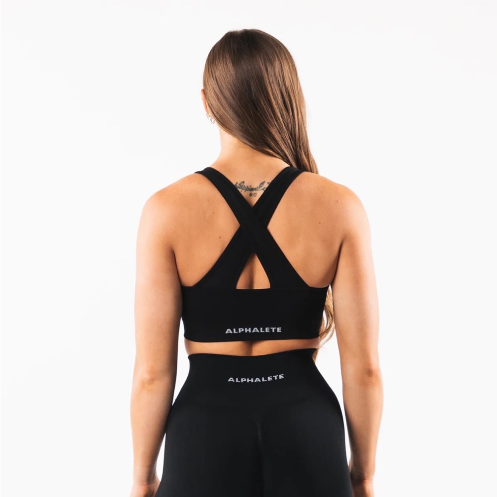 Alphalete Amplify Sports Bra size Small
